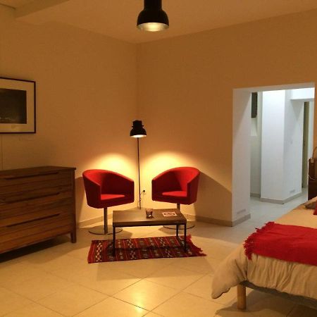 Le Studio Du Chateau Auriac-sur-Vendinelle Esterno foto